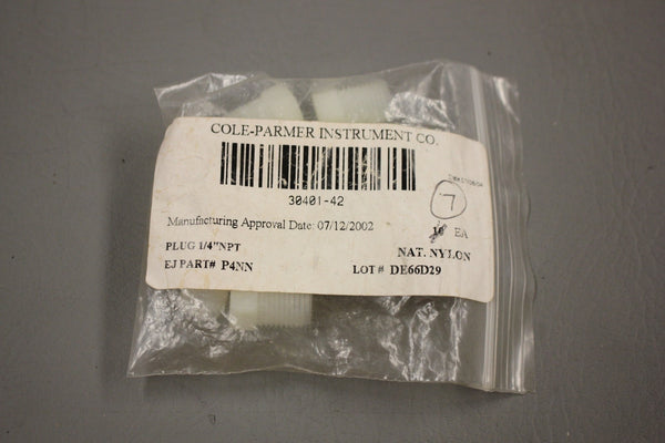 NEW LOT OF 7 COLE PARMER 30401-42 PLUGS 1/4 NPT