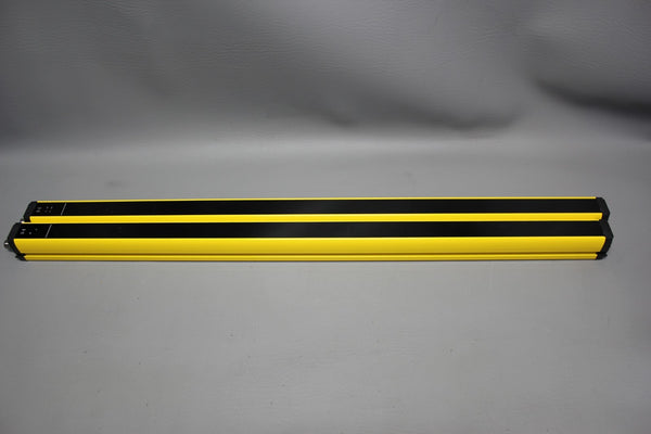 PILZ SAFETY LIGHT CURTAIN EMITTER & RECEIVER  PSEN op 4F-s-14-060/1