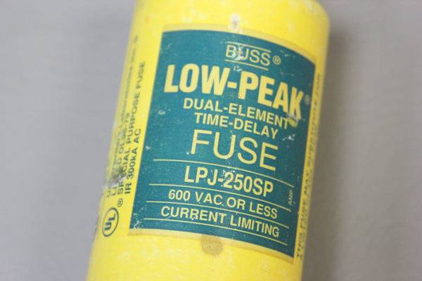 COOPER BUSS DUAL ELEMENT TIME DELAY FUSE 600 VAC LPJ-150SP