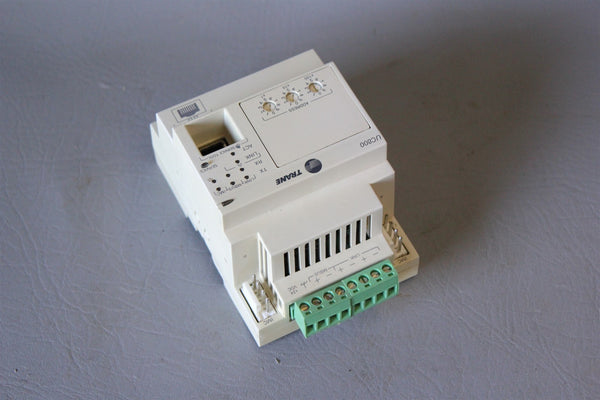 TRANE CHILLER CONTROL MODULE UC800 X13651144-01 REV. G