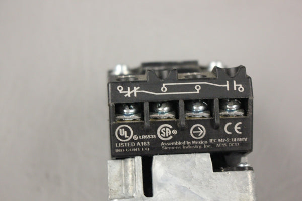 SIEMENS  52PP2G3AB 52AATG3B GREEN OIL TIGHT PUSHBUTTON