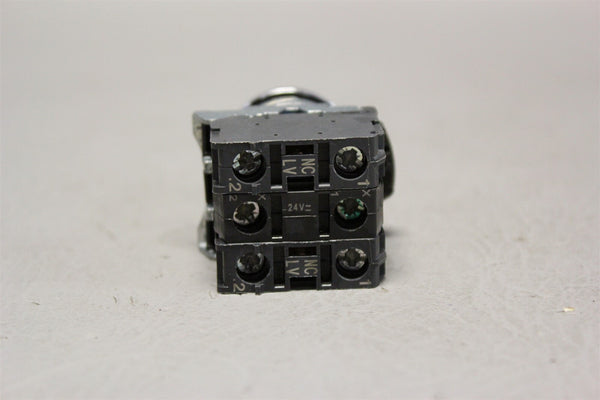 Allen-Bradley ILLUMINATED GREEN 2-POSITION SWITCH 800F-X01V