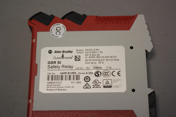 ALLEN BRADLEY SAFETY RELAY GSR SI 440R-S12R2 A