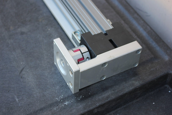 IGUS DRYLIN LINEAR ACTUATOR  DRYE-20112058B