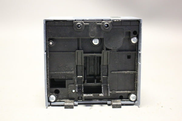 SIEMENS DOOR MOUNTED ROTARY OPERATOR SWITCH BREAKER 3VA9137-OFK31