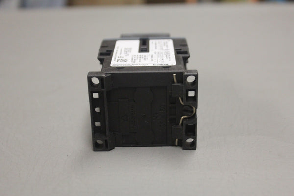 SIEMENS 3RT2015-1AK64-3MA0 CONTACTOR