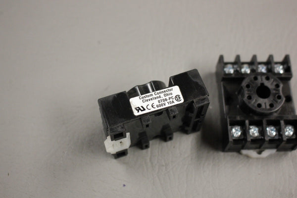 LOT OF 2 CUSTOM CONNECTOR 10T08-PC