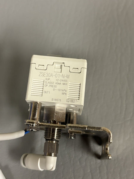 SMC ZSE30A-01-N-M Pressure Switch