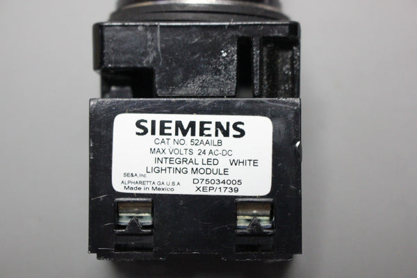 SIEMENS WHITE ILLUMINATED PILOT BUTTON 52BL4LB W/52AAILB