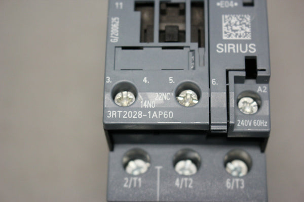 UNUSED SIEMENS POWER CONTACTOR 3RT2028-1AP60