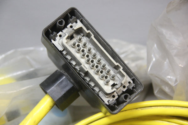 UNUSED SCHNEIDER PENDANT CONTROL STATION W/ CABLES XAC-A06H7