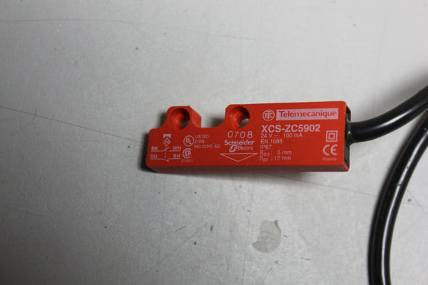 Telemechanique XCS-ZC5902  Magnetic Switch used