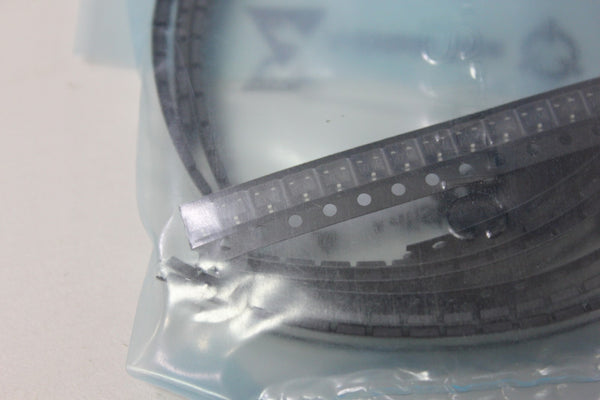 246 pcs Panasonic Switch  Diode Array GP 80V 100MA MINI3 MA3X152E0LCT-ND