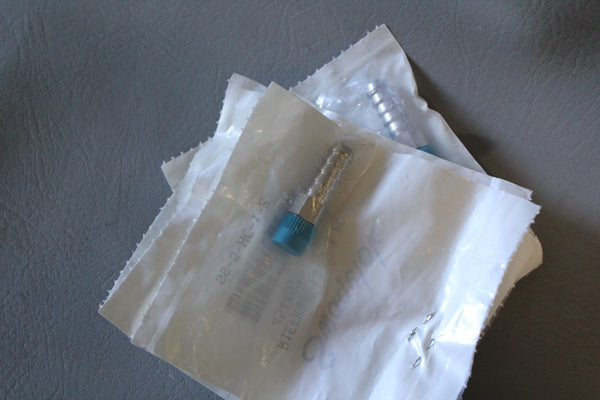 NEW LOT OF 5 SWAGELOK HOSE BARBS SS-5-HC-1-2