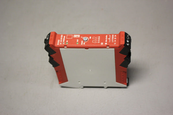 ALLEN BRADLEY SAFETY RELAY GSR SI 440R-S12R2 A