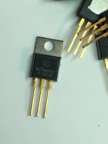 Lot of 20 Motorola MC78M08CT Gold Voltage Regulator 