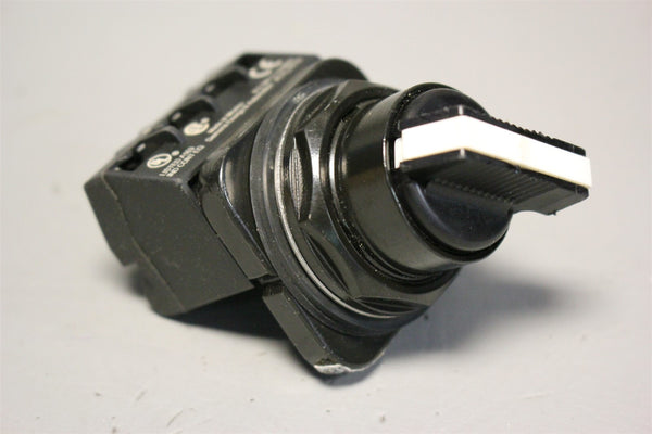 SIEMENS BLACKMAX 2-POSITION SELECTOR SWITCH OPERATOR 52SX2AAB W/52BAK