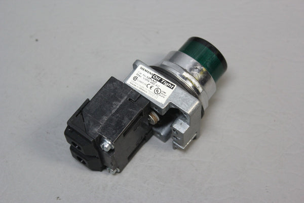 NEW SIEMENS PILOT LIGHT SWITCH GREEN OIL TIGHT 52PL4J3