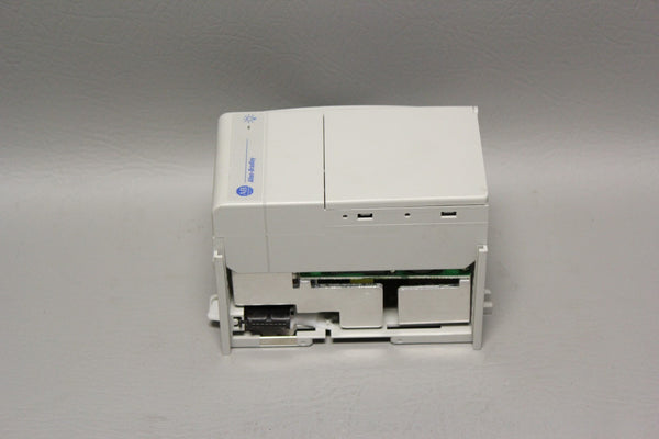 ALLEN BRADLEY COMPACT POWER SUPPLY 1769-PA4