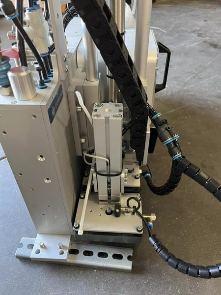 Domino Corner Wrap Labeler M230i-CW100-280-110/200-RIGHT