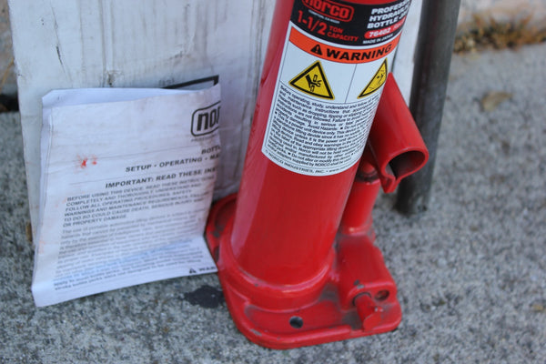 UNUSED NORCO PROFESSIONAL HYDRAULIC 1.5 TON BOTTLE JACK  76402B