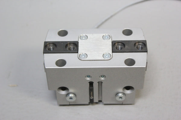 FESTO PNEUATIC PARALLEL GRIPPER MODEL:  HGPT-35-A-B