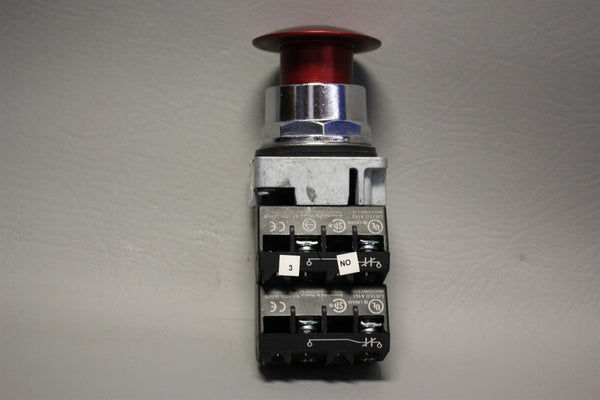 SIEMENS OIL TIGHT RED EMERGENCY PUSH BUTTON 52PP3A2U W/52BAU