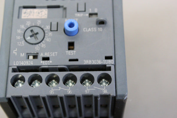 SIEMENS 3RB3036-1UB0 OVERLOAD RELAY