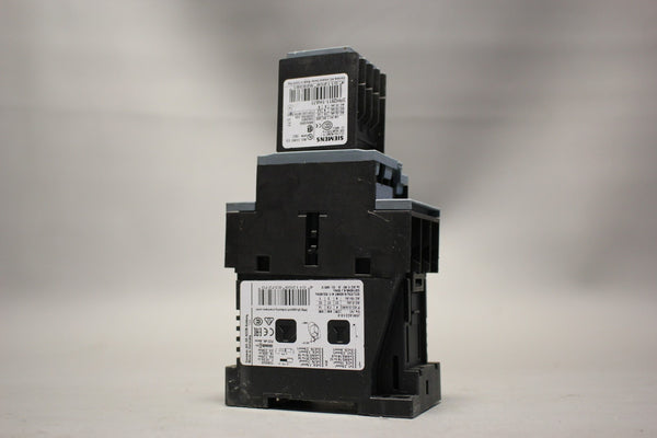 SIEMENS POWER CONTACTOR 3RT2025-1BB44 W/AUXILIARY SWITCH 3RH2911-1HA11 SEE BELOW