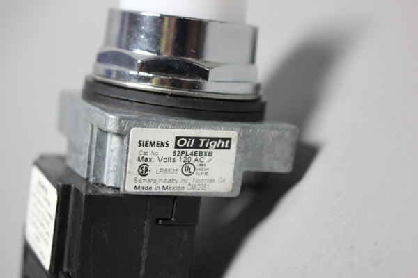 SIEMENS WHITE PILOT INDICATOR LIGHT, TRANSFORMER 52PL4EBXB W/52AAFEBB