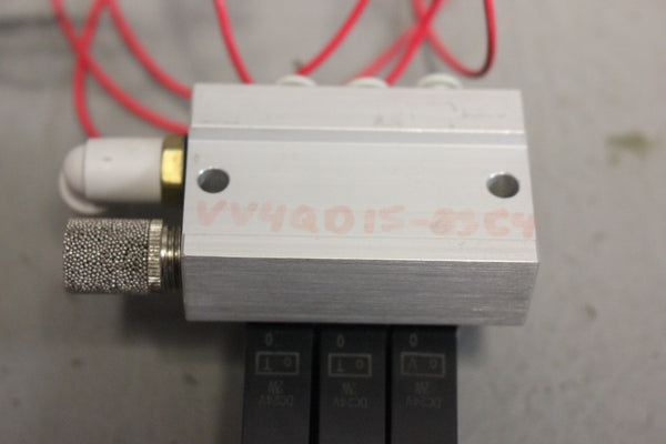 LOT OF 3 SMC VQD1151-5M0 Solenoid Valves