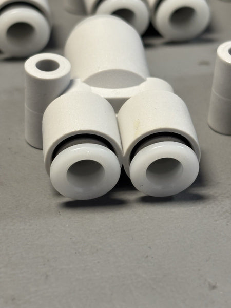 5- SMC KGU06-08 WYE REDUCER FITTING 8MM TO 6MM TUBE OD