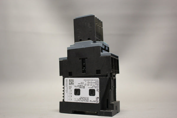 SIEMENS POWER CONTACTOR 3RT2025-1BB44 W/AUXILIARY SWITCH 3RH2911-1HA11 SEE BELOW