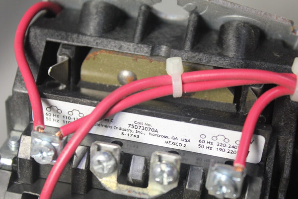 SIEMENS REVERSING MOTOR STARTER  22DP32A*81