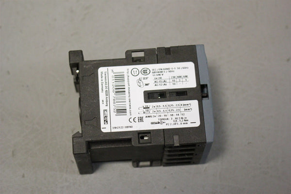 Unused SIEMENS CONTACTOR RELAY 3RH2122-1BF40