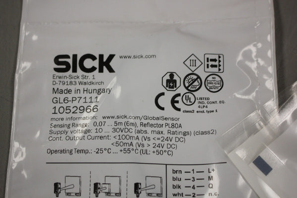 NEW SICK PHOTOELECTRIC SENSOR WITH REFLECTOR GL6-P7111 / PL21A