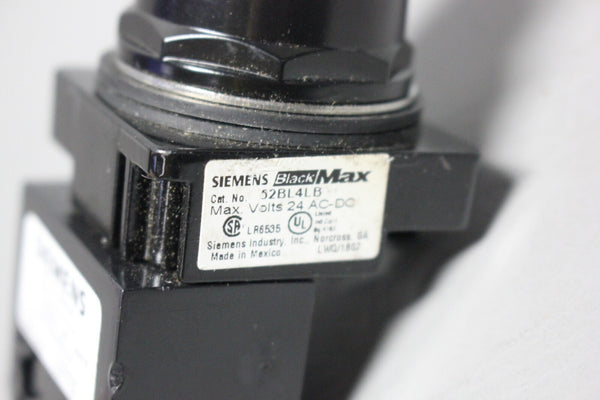 SIEMENS WHITE ILLUMINATED PILOT BUTTON 52BL4LB W/52AAILB