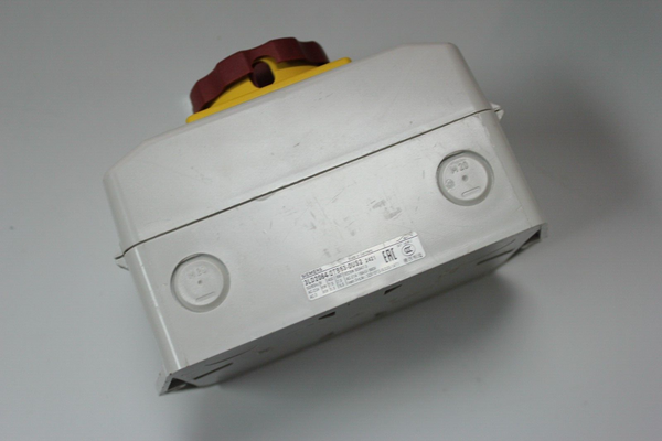 NEW SIEMENS 3LD2064-0TB53-0US2 EMERGENCY SWITCH DISCONNECTOR