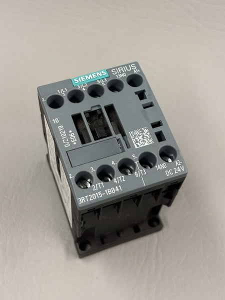 UNUSED SIEMENS POWER CONTACTOR 3RT2015-1BB41