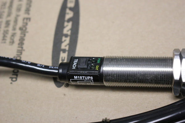 NEW BANNER INFRARED TEMPERATURE SENSOR  M18TUP8