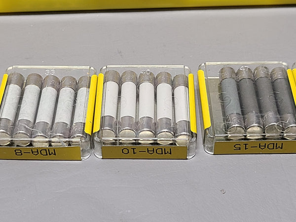 LOT OF NEW BUSS SMALL DIMENSION FUSES ABC/MTH/AGC/MDA/MDQ/MDL 125V & 250V