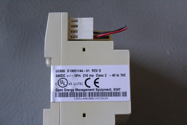 TRANE CHILLER CONTROL MODULE UC800 X13651144-01 REV. D