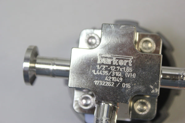 BURKERT 3 WAY SANITARY STAINLESS STEEL DIAPHRAGM VALVE 1/2" 316L 10bar 2034