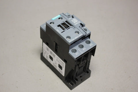 SIEMENS SIRIUS  3RT2028-1BB44-3MA0 CONTACTOR MODULE