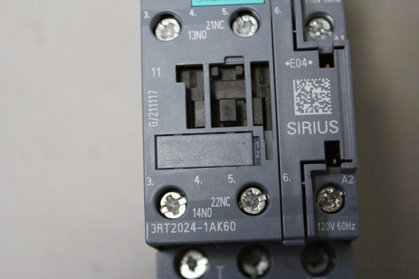 NEW SIEMENS 3RA21201JA240AK6 SIRIUS Combination Starter