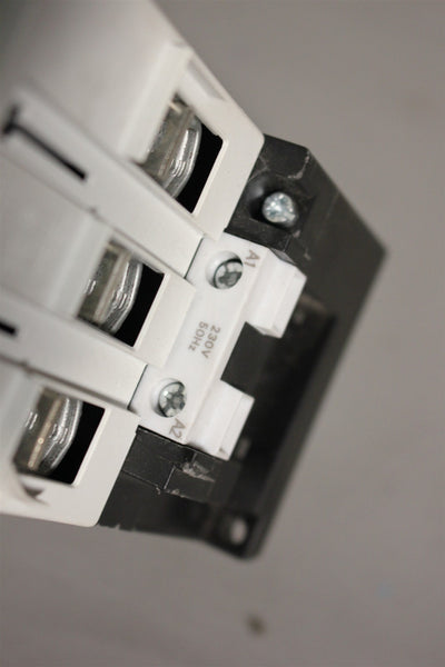 SIEMENS POWER CONTACTOR 3RT1045-1AP00-1AA0