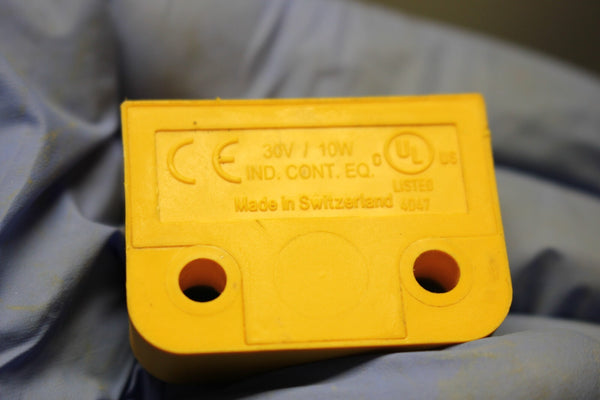 1PC Pilz PSEN 1.1-20 514120 Safety Switch