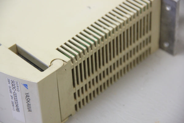 YASKAWA DRIVEPACK SERVO UNIT SGDC-020202ARB