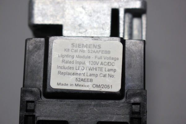 SIEMENS WHITE PILOT INDICATOR LIGHT, TRANSFORMER 52PL4EBXB W/52AAFEBB