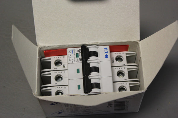 NEW EATON 5A  3 POLE CIRCUIT BREAKER  FAZ-D5/3-NA  102263
